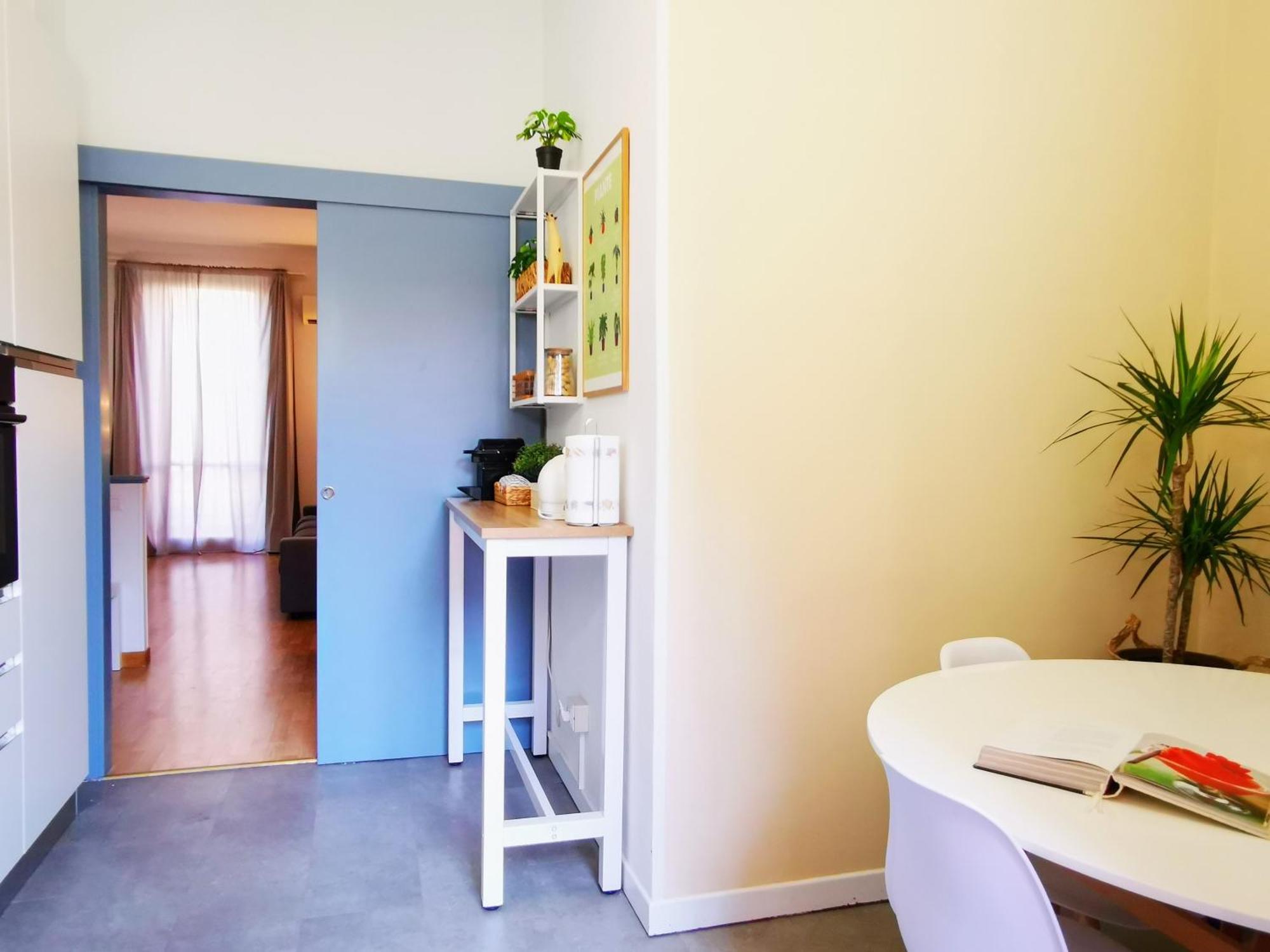 Spacious Apartment 50 Meters From The Metro 米兰 外观 照片