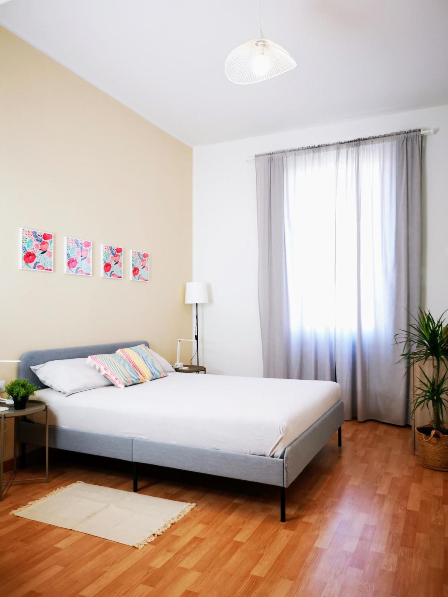 Spacious Apartment 50 Meters From The Metro 米兰 外观 照片